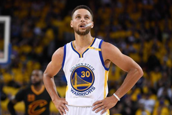 籃球比賽中六種防守戰(zhàn)術(shù)是什么？